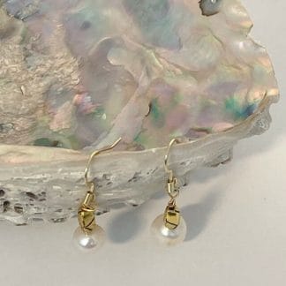 Pearl earrings with gold