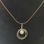 Gold filled Mobius necklace with pearl - Image 3