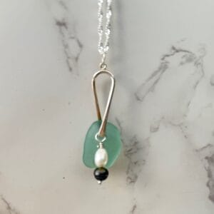 ELegant Teal Sea Glass Necklace with Pearls
